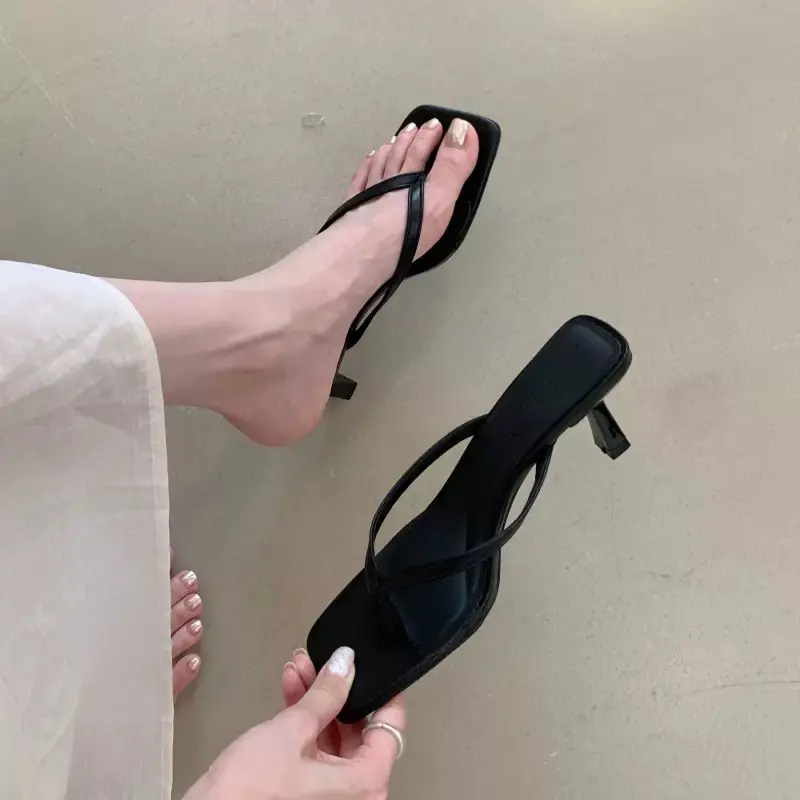 Giày cao gót mũi vuông KẸP SỎ NGÓN gót cao 7cm hoạ tiết chấm bi 